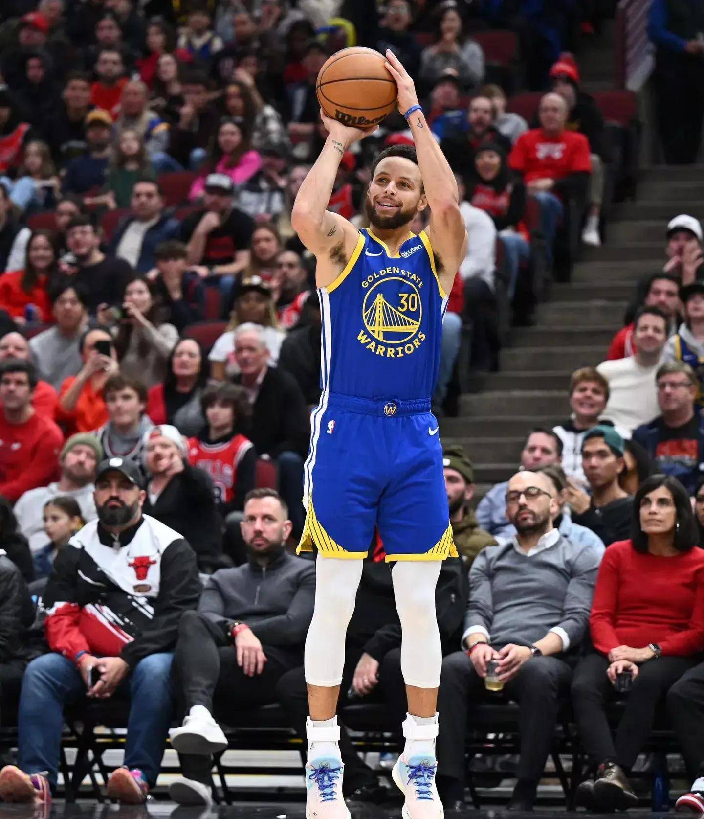 迷和球员都 迷和球员都