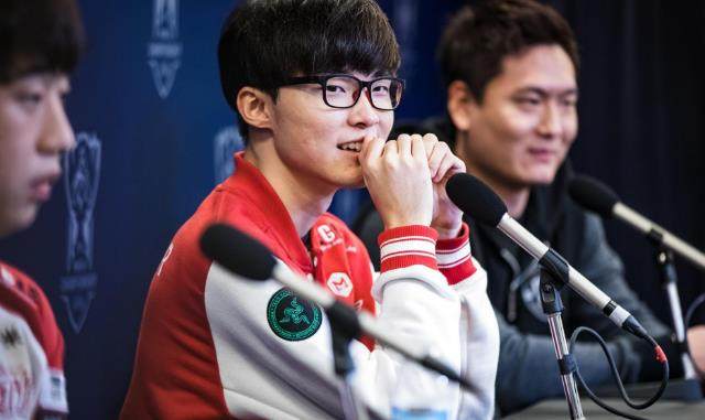 军舞台上证 军舞台上证