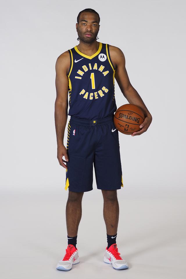 轻球员树立 轻球员树立